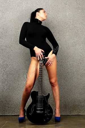 Александра, метро Лермонтовский проспект