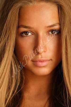 Лиза, метро Лесопарковая