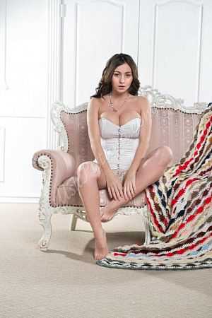 Марина, метро Зорге