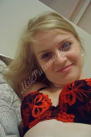 Настя, метро Новослободская