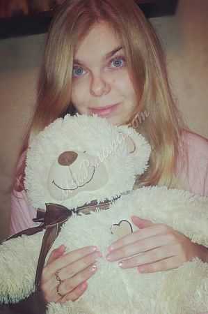 Маша, метро Курская