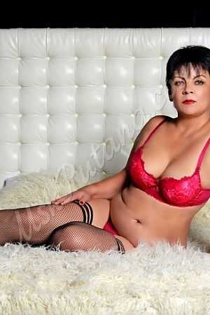 Света, метро Менделеевская