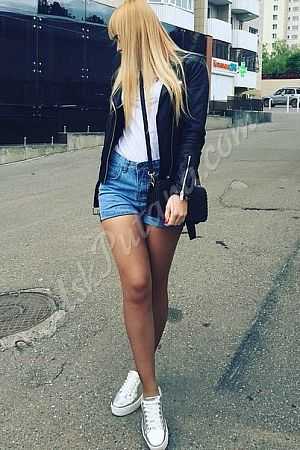 Оксана, метро Трубная