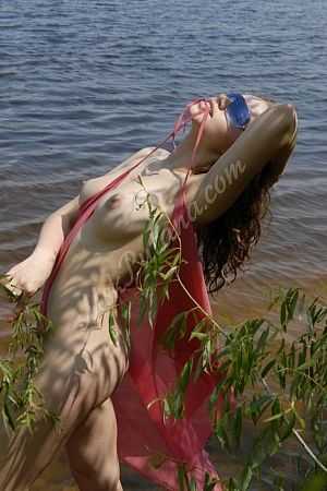 Юля, метро Рижская