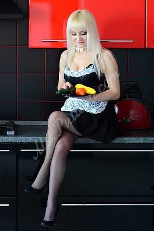 Анжела, метро Мякинино