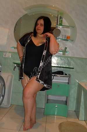 Марта, метро Театральная