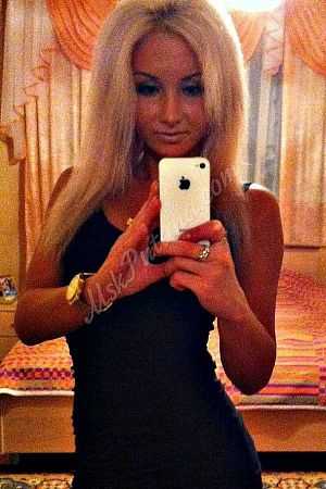 Лина, метро Китай-город