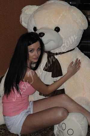 Яна, метро Шипиловская