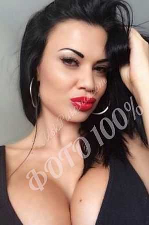 Лора, метро Молодёжная