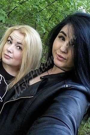 Олеся и Регина, метро Орехово