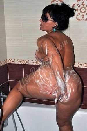 людмила, метро Александровский сад