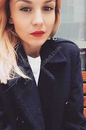 Люся, метро Боровицкая