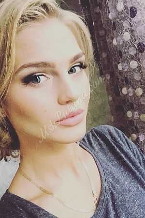 Аврора, метро Бульвар Рокоссовского