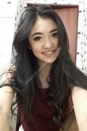 Соня, метро Трубная