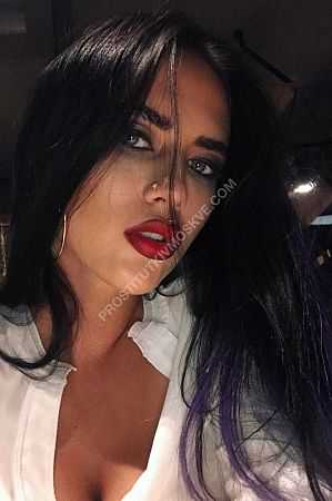 Алина, метро Славянский бульвар