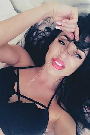 Ульяна, метро Хорошёво