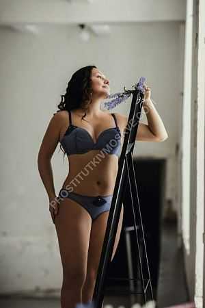 Нина, метро Отрадное