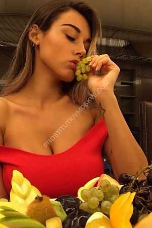 Альбина, метро Улица Старокачаловская