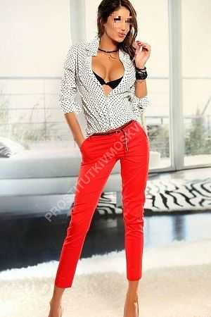 Даша, метро Беговая