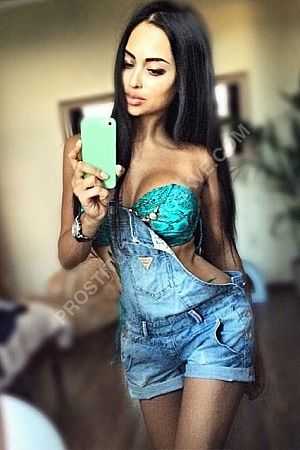 Лера, метро Коммунарка