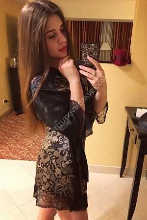 Вера, метро Деловой центр