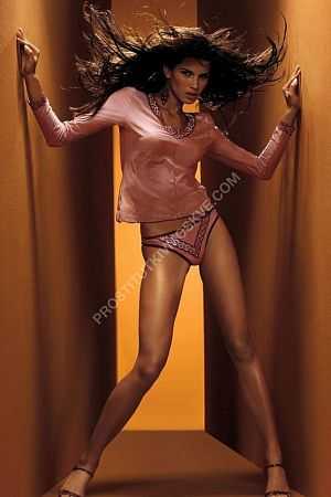 Яна, метро Бульвар Адмирала Ушакова