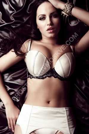 Надя, метро Площадь Гагарина