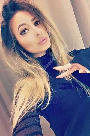 Милана, метро Хорошёво