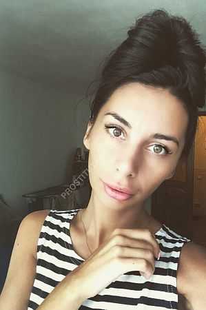 Света, метро Менделеевская