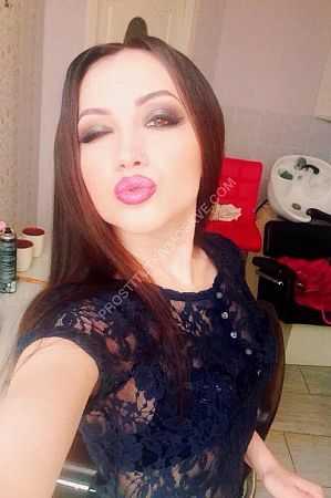 Оксана, метро Верхние Котлы