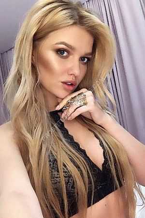 Соня, метро Бульвар Рокоссовского