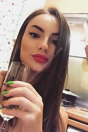 Ксения, метро Семёновская