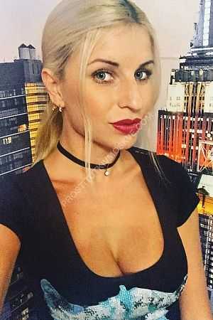 Алина, метро Ломоносовский проспект