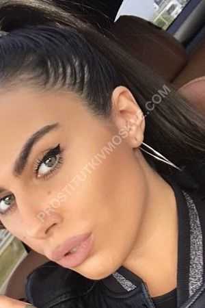 Кира, метро Арбатская