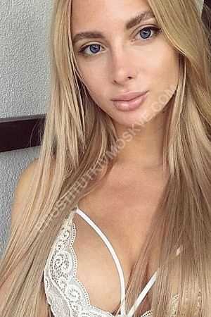 Алина, метро Белокаменная