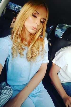 Ксюша, метро Воробьёвы горы