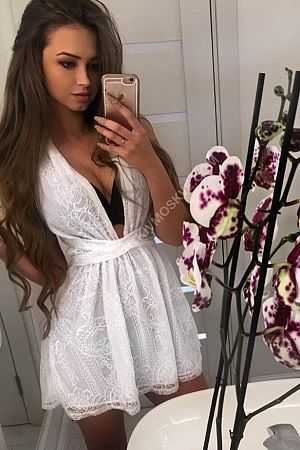 Даша, метро Площадь Гагарина