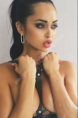 каролина, метро Парк культуры