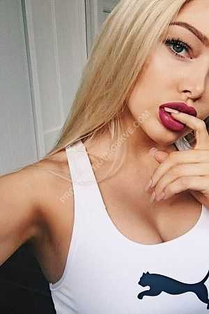 Марина, метро Хорошёвская