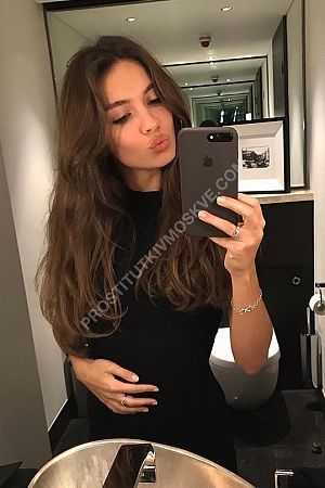 Женя, метро Пражская