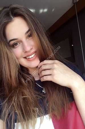 Юля, метро Улица Академика Янгеля