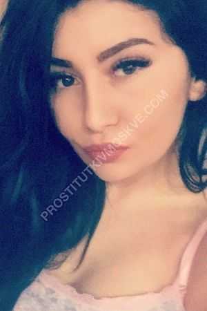 Юлия, метро Кузнецкий мост