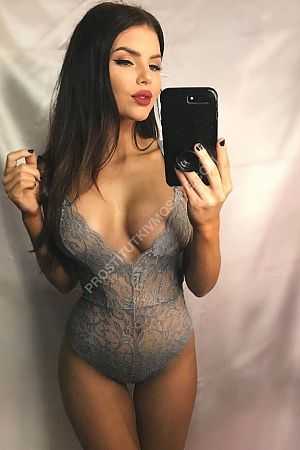 Вика, метро Цветной бульвар