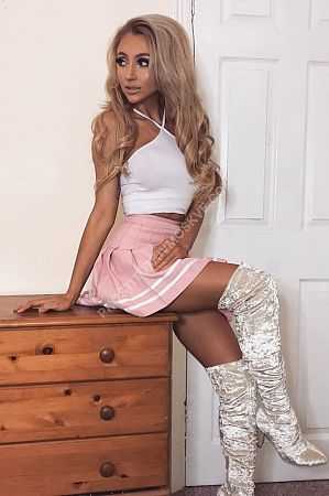 Лолита, метро Международная