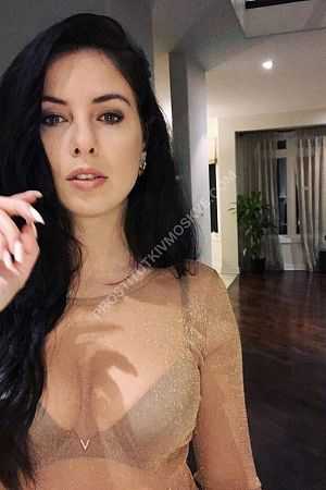 Вика, метро Полежаевская