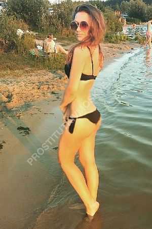 алина, метро Ясенево