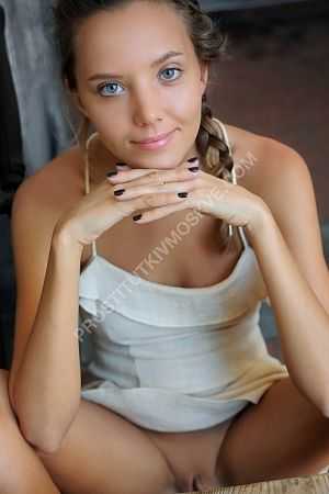 Света, метро Профсоюзная