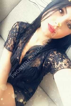 Влада, метро Лесопарковая