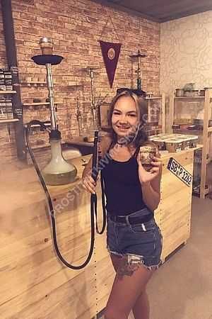 Ирина, метро Лужники