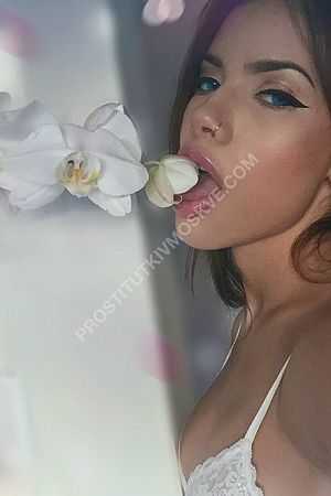 Ника, метро Царицыно